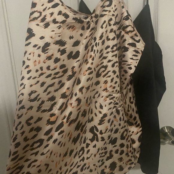 Bundle of 2 Silky Cami great with work Blazers - Picture 5 of 5